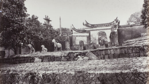 【jpg清晰版】福州附近一位显贵墓地的守护者.jpg