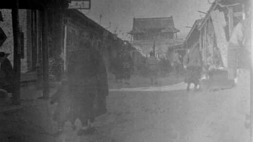 【jpg清晰版】秦皇岛的一条街道.jpg