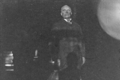 【jpg清晰版】约翰·塞缪尔·施怀尔约1897年.jpg