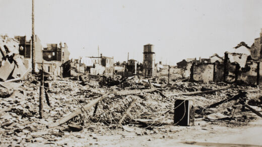 【jpg清晰版】被毁的建筑上海1932年.jpg