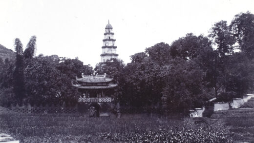 【jpg清晰版】觉林寺入口后方为报恩塔重庆市南岸区.jpg