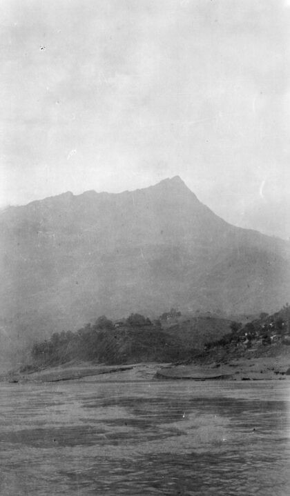 【jpg清晰版】长江三峡.jpg