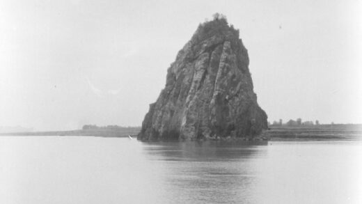 【jpg清晰版】长江小孤山.jpg