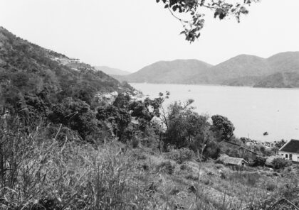 【jpg清晰版】青山公路海滩小屋与海湾香港.jpg