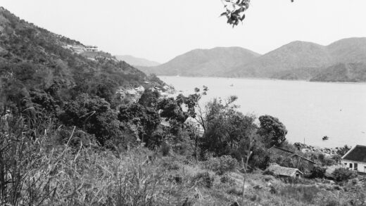 【jpg清晰版】青山公路海滩小屋与海湾香港.jpg