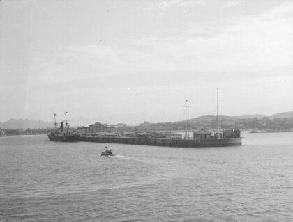【jpg清晰版】青岛港.jpg