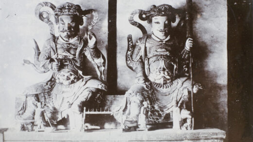 【jpg清晰版】静安寺涌泉路的两尊神像.jpg
