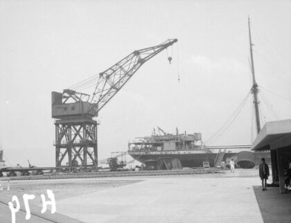 【jpg清晰版】香港太古船厂的起重机.jpg