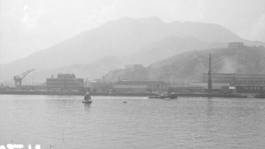 【jpg清晰版】香港太古船坞.jpg
