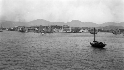 【jpg清晰版】香港港湾.jpg