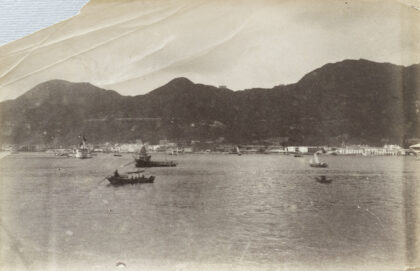 【jpg清晰版】香港港湾中的船只.jpg