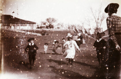【jpg清晰版】鸡蛋勺赛跑芝罘山1902年复活节.jpg