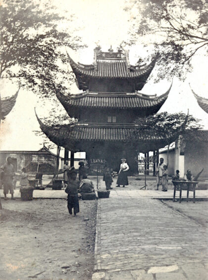 【jpg清晰版】鼓楼龙华寺上海.jpg