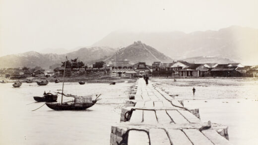 【jpg清晰版】龙津石桥和九龙城寨香港.jpg