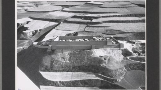 中国老照片围城村落华山六盘山河南风光.jpg