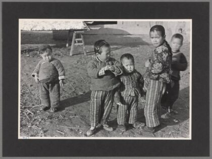 五个孩子西安府老照片.jpg