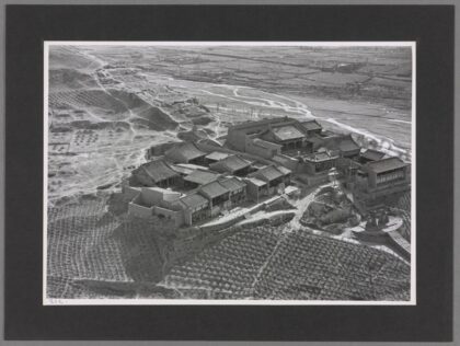 保托城北山寺庙群归化城与绥远寺院老照片.jpg