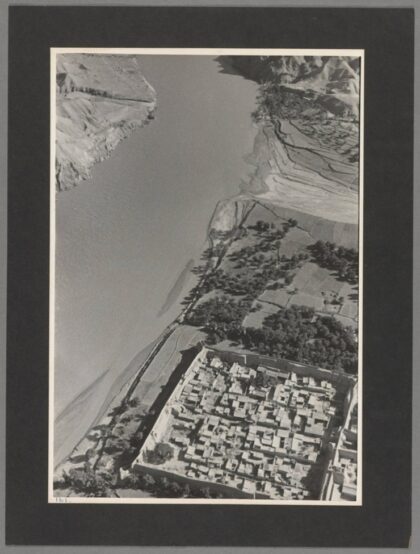 兰州至宁夏黄河谷地村落近义堂集老照片.jpg