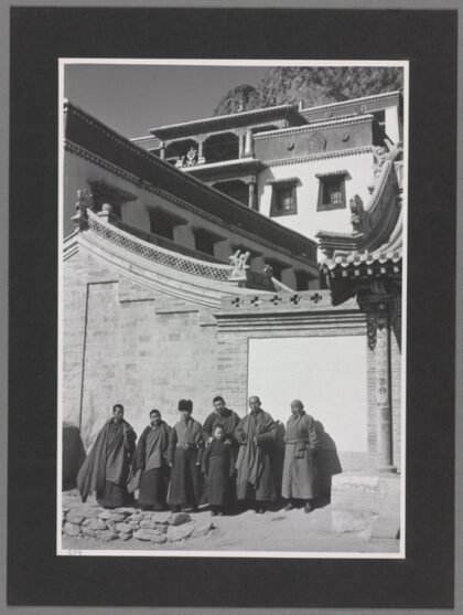 包头城绥远喇嘛庙西行一里.jpg