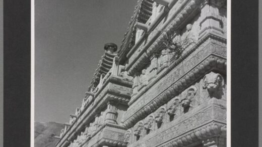 北京西山碧云寺云居寺大理石塔老照片.jpg
