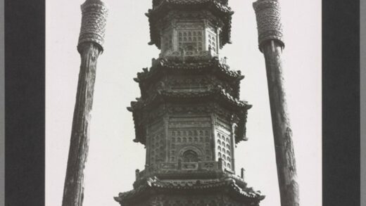 圆明园陶宝塔佛像碧瓦白玉栏杆老照片.jpg