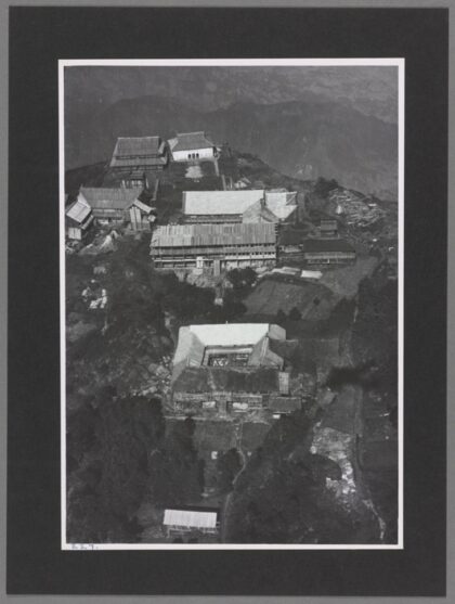 峨眉山巅南望景西安至成都及更远.jpg