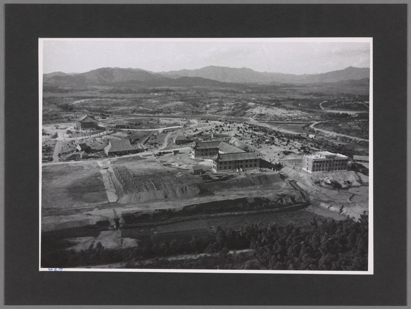 广州大学建设中的土丘类似衡阳机场老照片