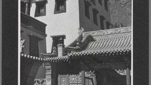 归化城绥远宝塔以西一里处喇嘛庙.jpg