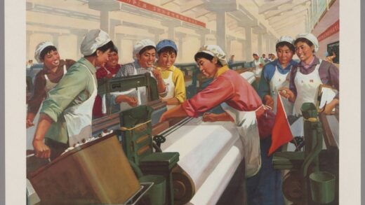 操作练兵为革命纺纱织布为人民.jpg