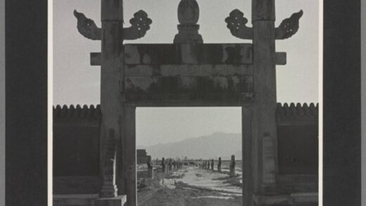 明陵神道石像生十三陵西山北京老照片.jpg