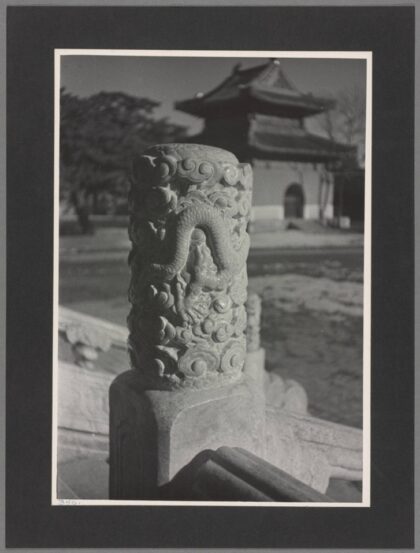 明陵西山北京大理石露台细节.jpg