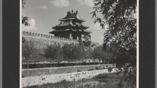 紫禁城城墙及角楼瞭望塔北京中国老照片.jpg