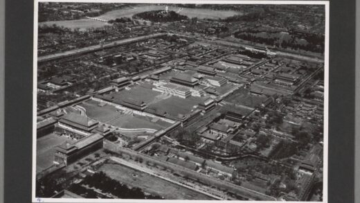 紫禁城墙高三十尺建于明永乐年间1402至1420年中国老照片鸟瞰图.jpg