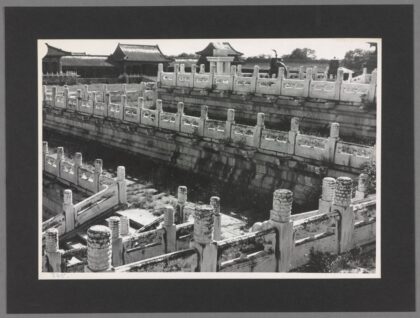 紫禁城大理石露台围栏栏杆柱老照片.jpg