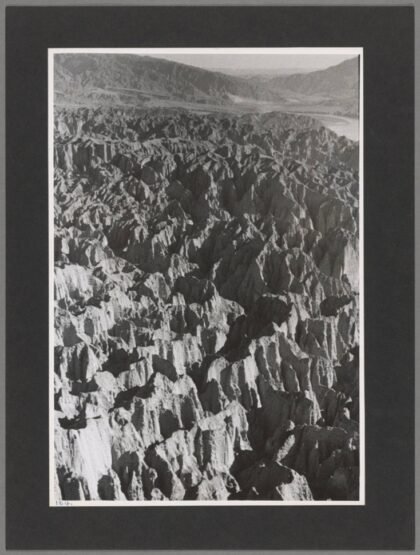 黄土高原原始地貌与黄河兰州至宁夏段.jpg