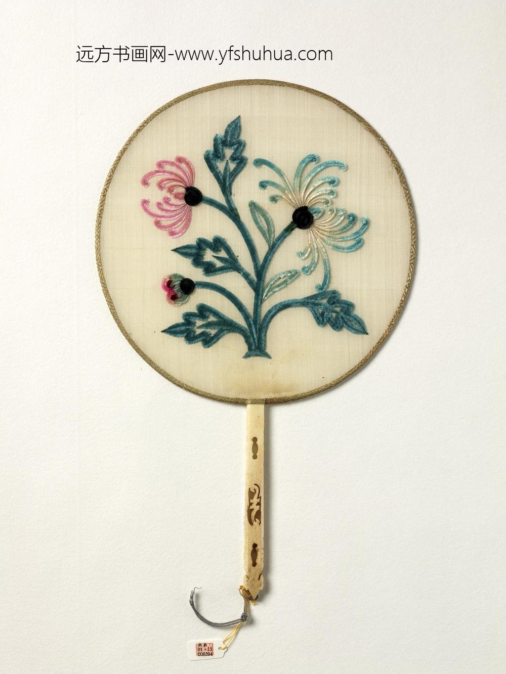 清人绣花卉成扇-