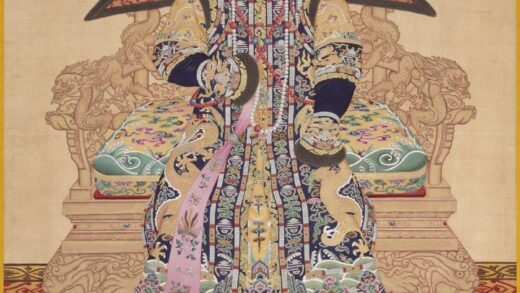 清 清人画孝仪纯皇后朝服像轴.jpg