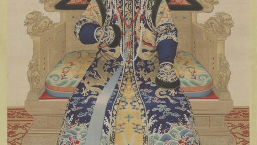 清 清人画孝圣宪皇后朝服像轴.jpg