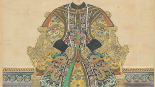 清 清人画孝钦显皇太后朝服像轴.jpg