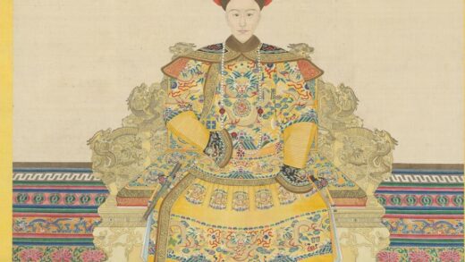 清 清人画载湉朝服像轴.jpg