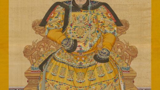 清人画弘历朝服像轴.jpg