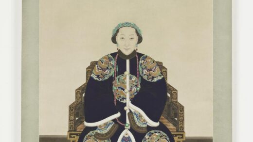 载治侧室何佳氏肖像.jpg